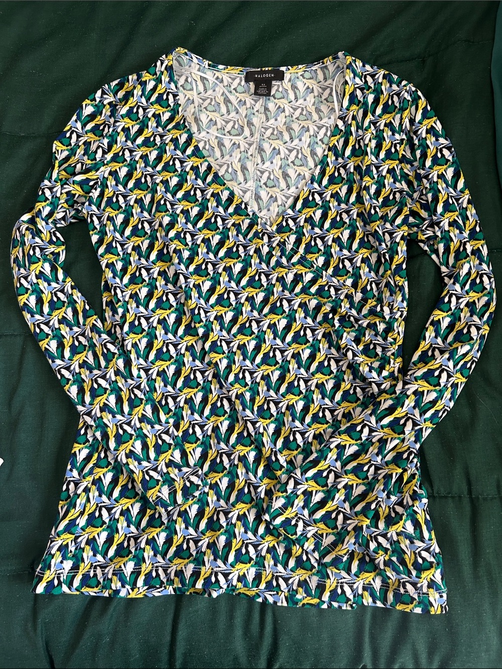Sexy form-fitting low cut V-neck top